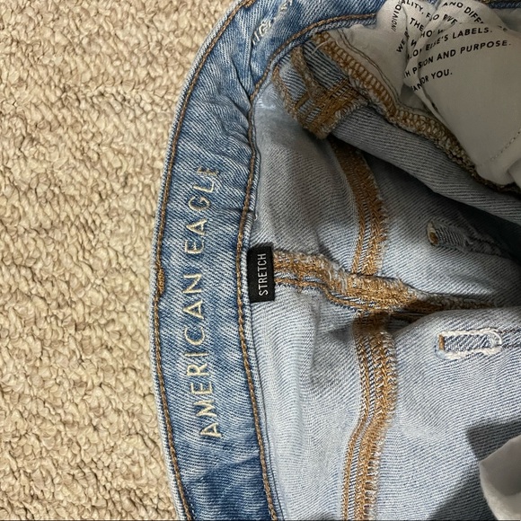 American Eagle Mom Jeans - Picture 4 of 5